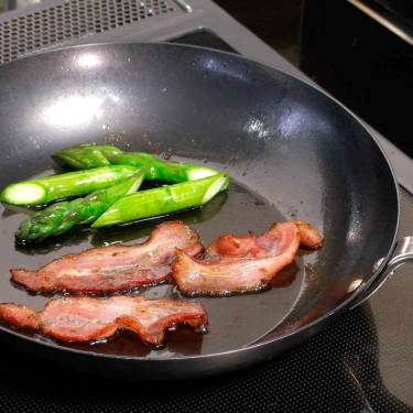 Black Iron Deep Fry Pan – Even Heat Distribution for Perfect Cooking Manufacturers, Suppliers in Delhi