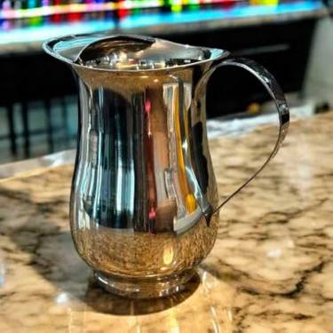 Silver Stainless Steel Carafe – Modern Slender Jug for Drinks Manufacturers, Suppliers in Delhi